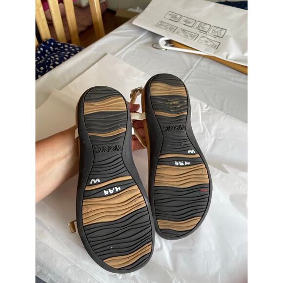 Vionic White and Tan Sandals - Picture 4 of 4